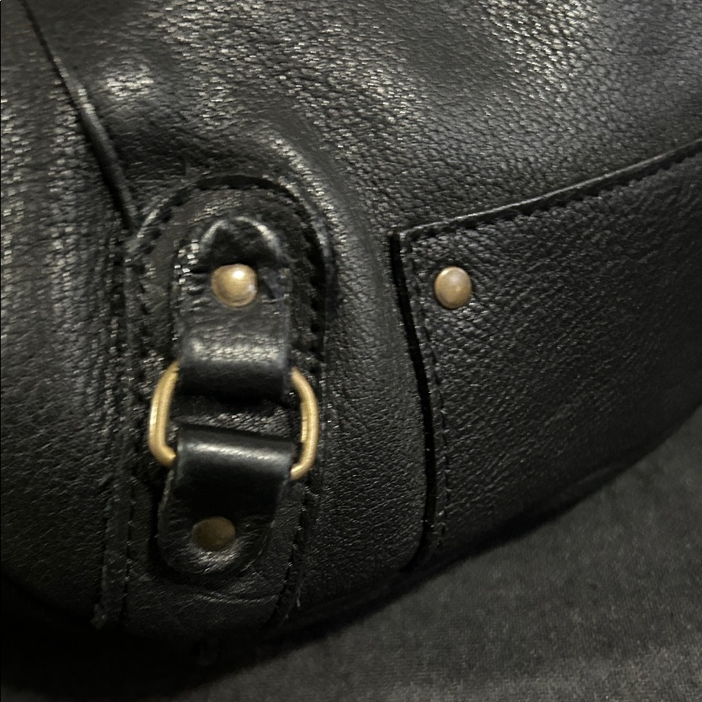Abaco Black Leather Tote Bag - Picture 6 of 9